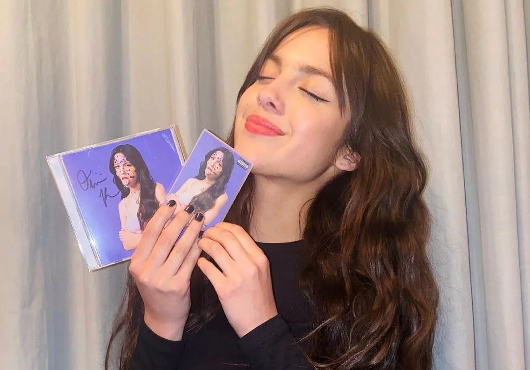 Olivia Rodrigo dará sua primeira entrevista para o Brasil no ‘Fantástico’!