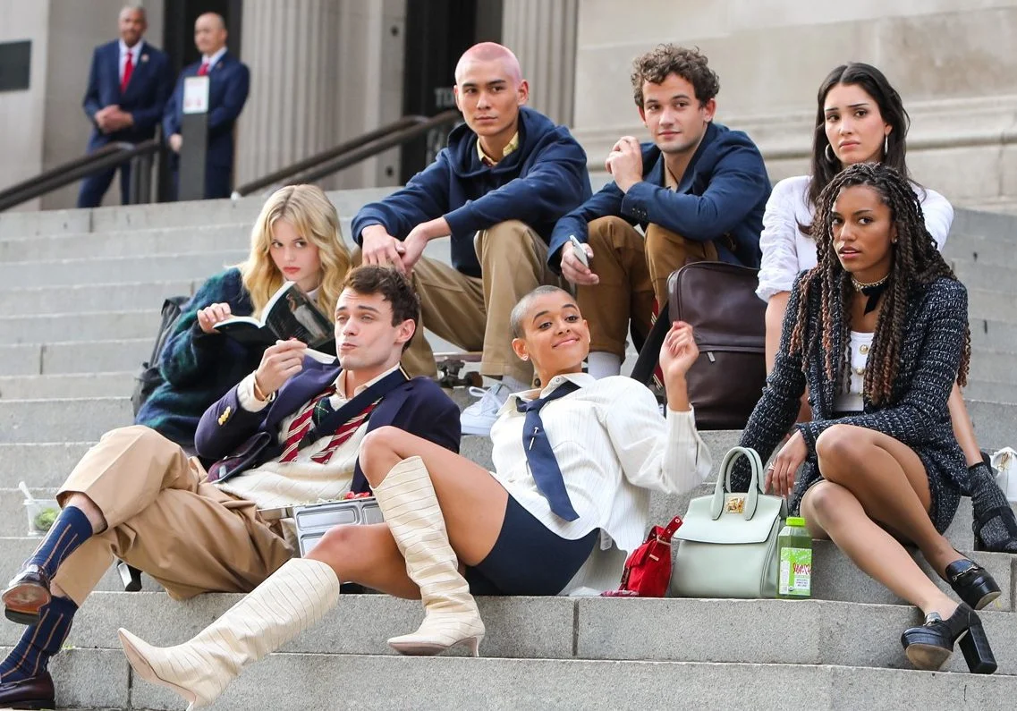 Privilégios e poder serão retratados de forma diferente em nova versão de ‘Gossip Girl’! Entenda