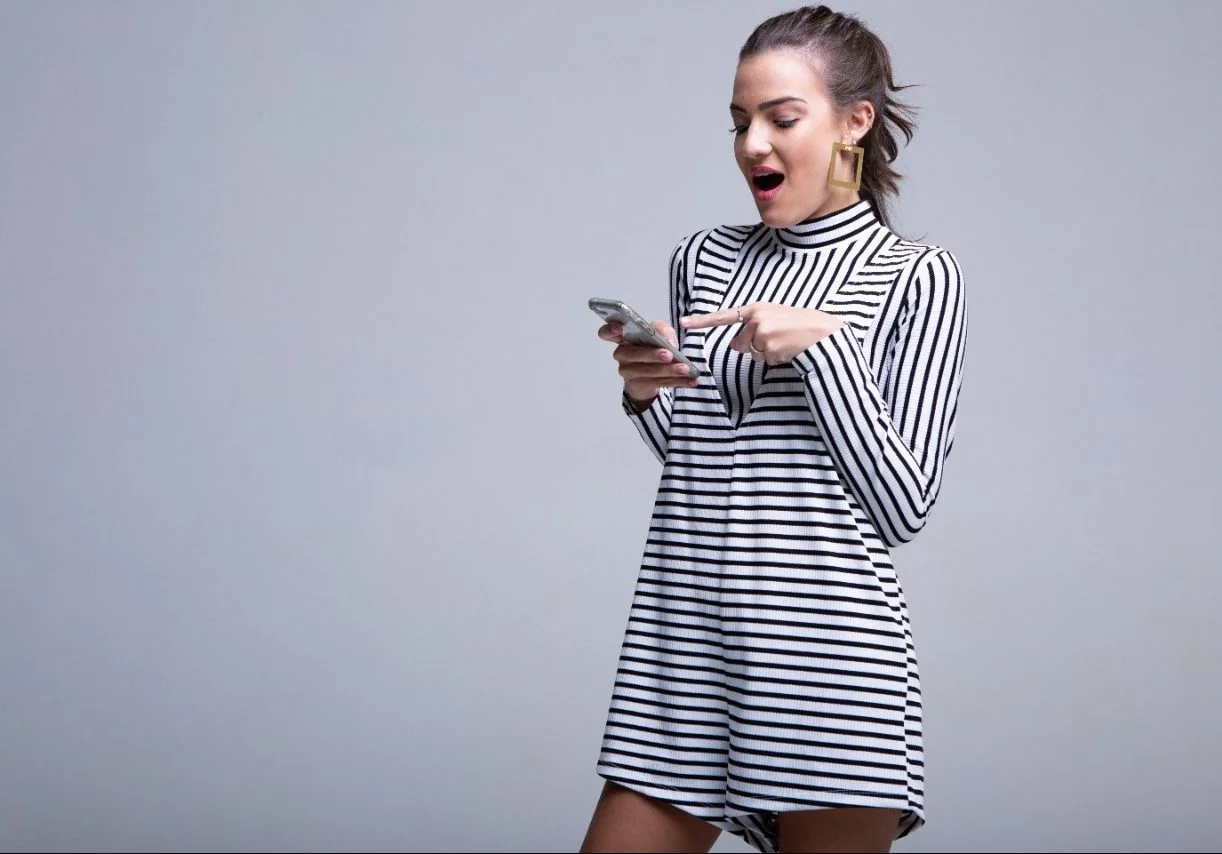 Lala Dias lança o lyric vídeo fofo de “Hey Menino”! Vem assistir