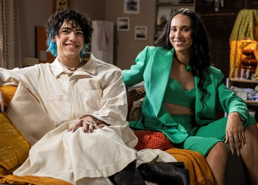 Atrizes de ‘Depois dos 15’ abrem o coração sobre representatividade LGBTQIA+ na série