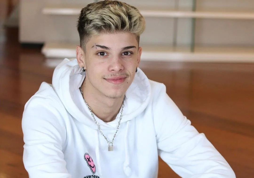 “Sou grato por tudo”: Dantas sai da Like House e explica o motivo