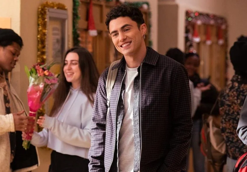 Paxton da vida real! Darren Barnet revelou que já julgaram sua inteligência por ser bonito