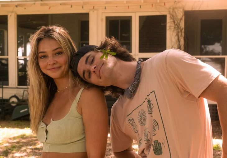 Chorou? Chase Stokes fala sobre cena intensa de ‘Outer Banks’ com a namorada Madelyn Cline