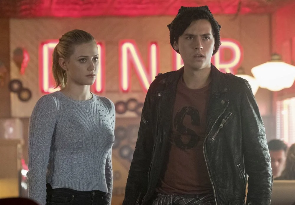 Criador de ‘Riverdale’ revela o que podemos esperar de Bughead após a polêmica mensagem de Jug