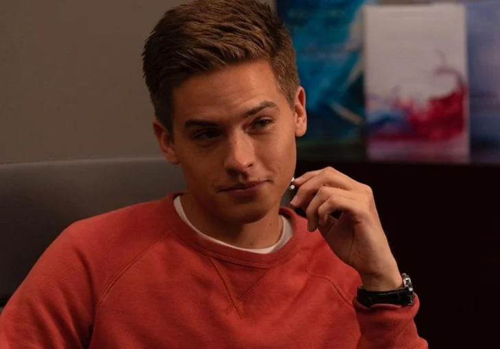 Dylan Sprouse será o protagonista na adaptação de ‘Belo Desastre’ para o cinema