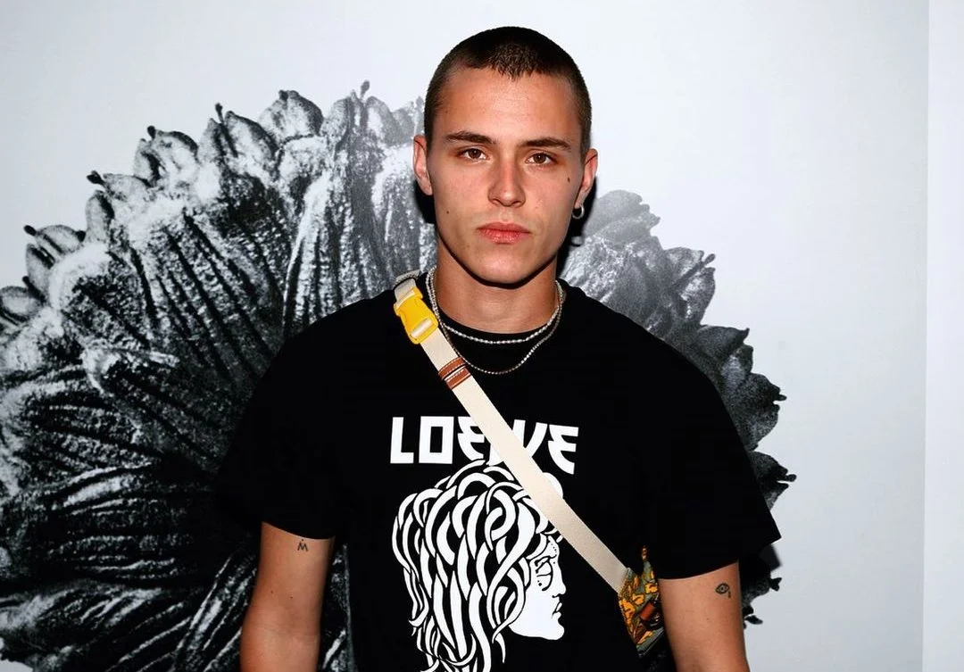 Arón Piper fará show virtual e você não poder perder! Saiba como assistir