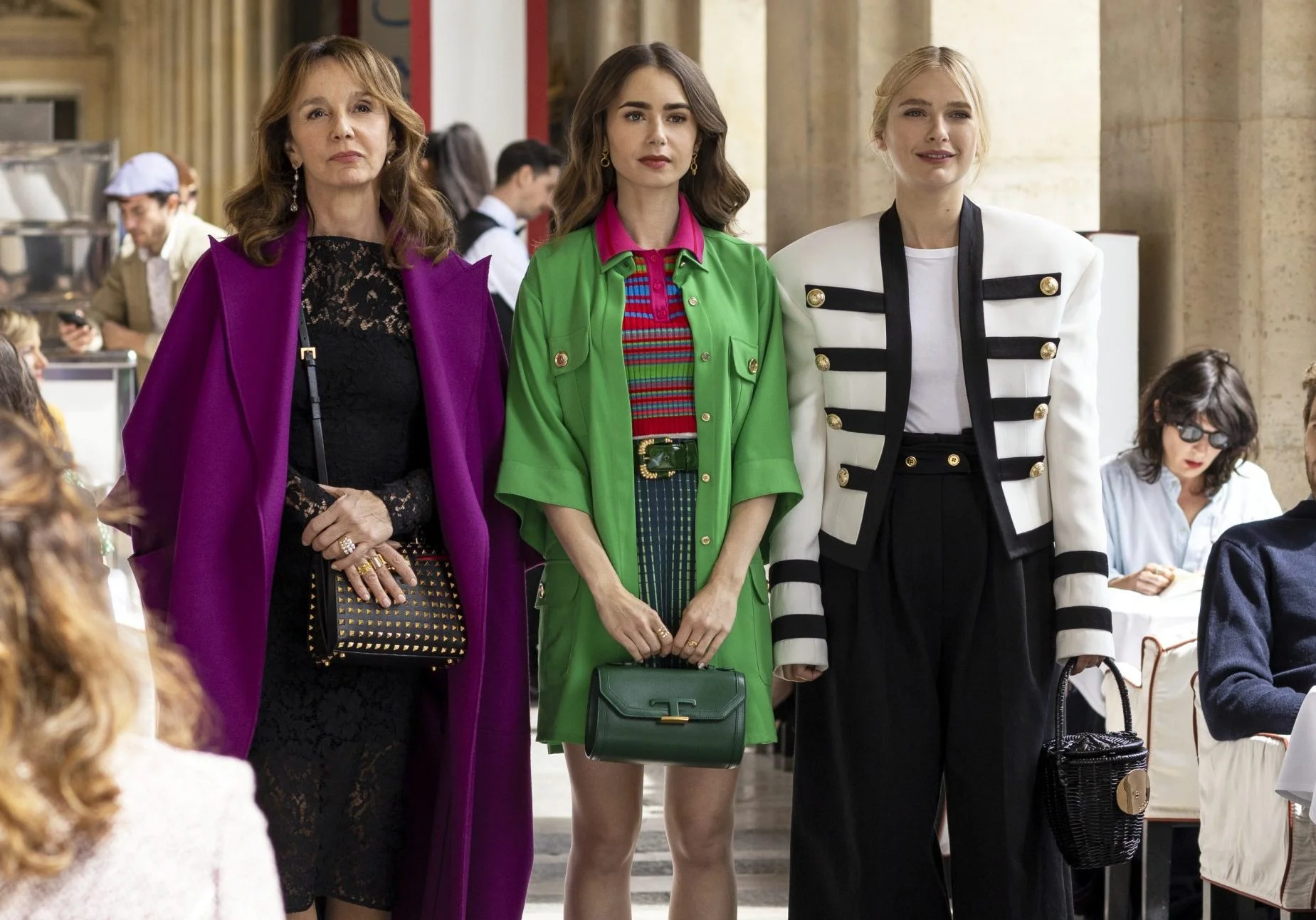 ‘Emily em Paris 2’: Vida amorosa da protagonista está um caos em novo trailer