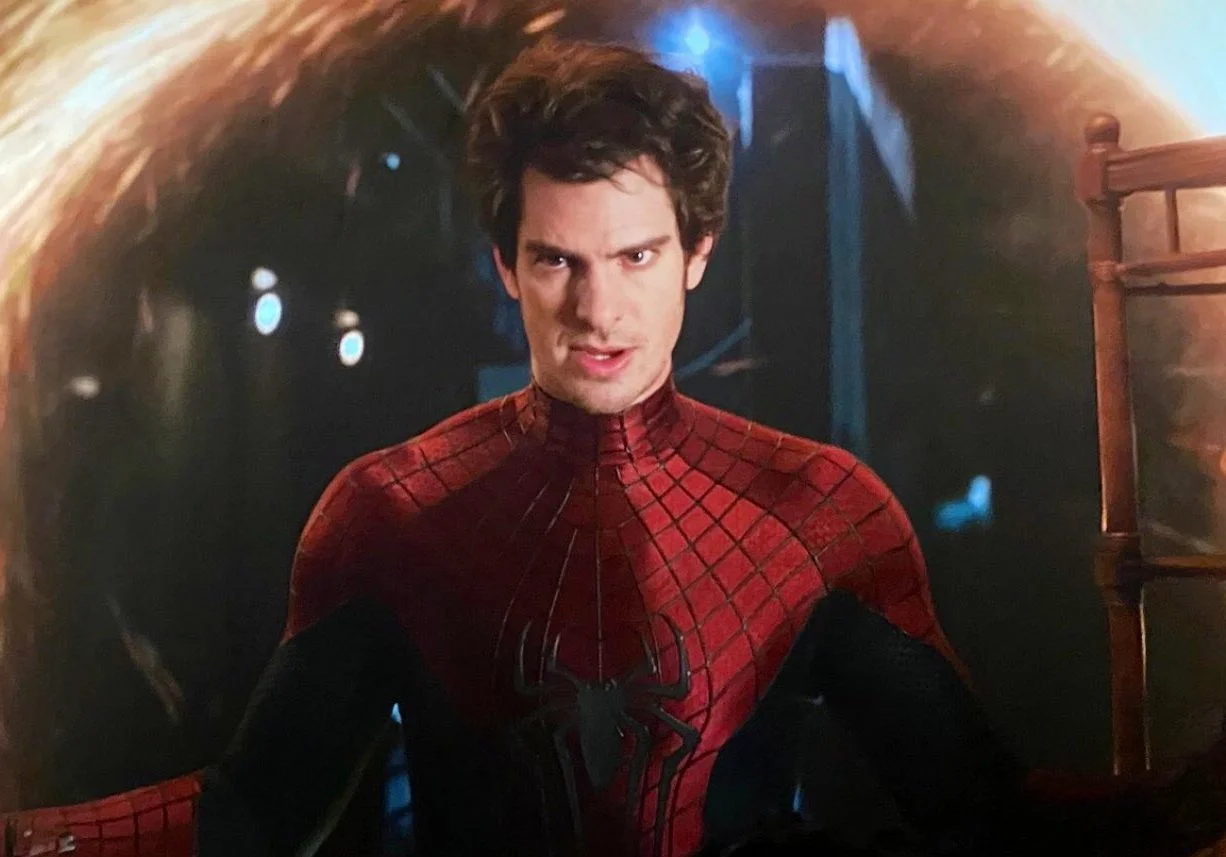 “Estranhamente divertido”, diz Andrew Garfield sobre mentir que estaria em ‘Homem-Aranha 3’