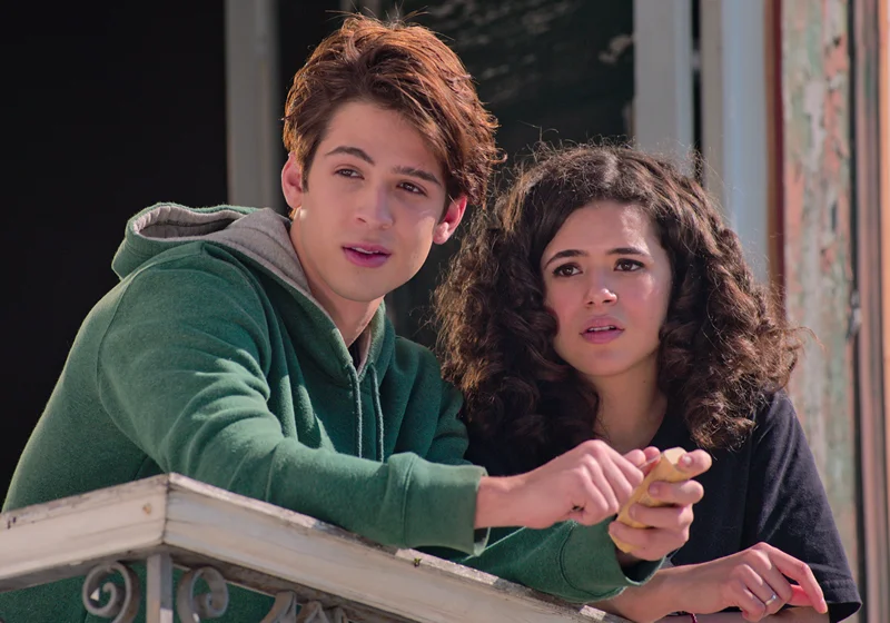 João Guilherme de megahair, cachos de Camila Queiroz e mais! 7 curiosidades sobre ‘De Volta aos 15’