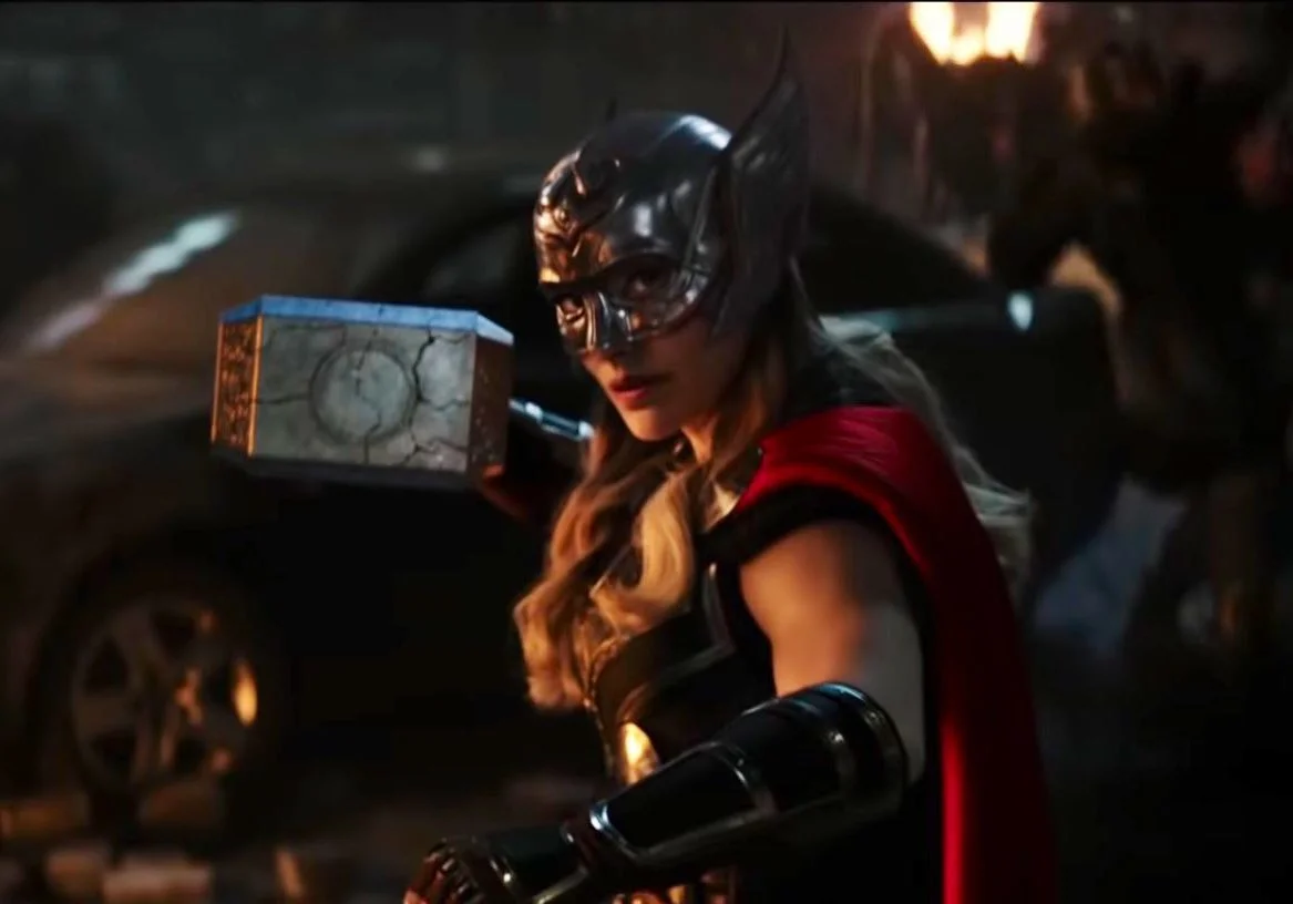 Entenda porque Jane Foster assumirá o manto de Deusa do Trovão em ‘Thor 4’
