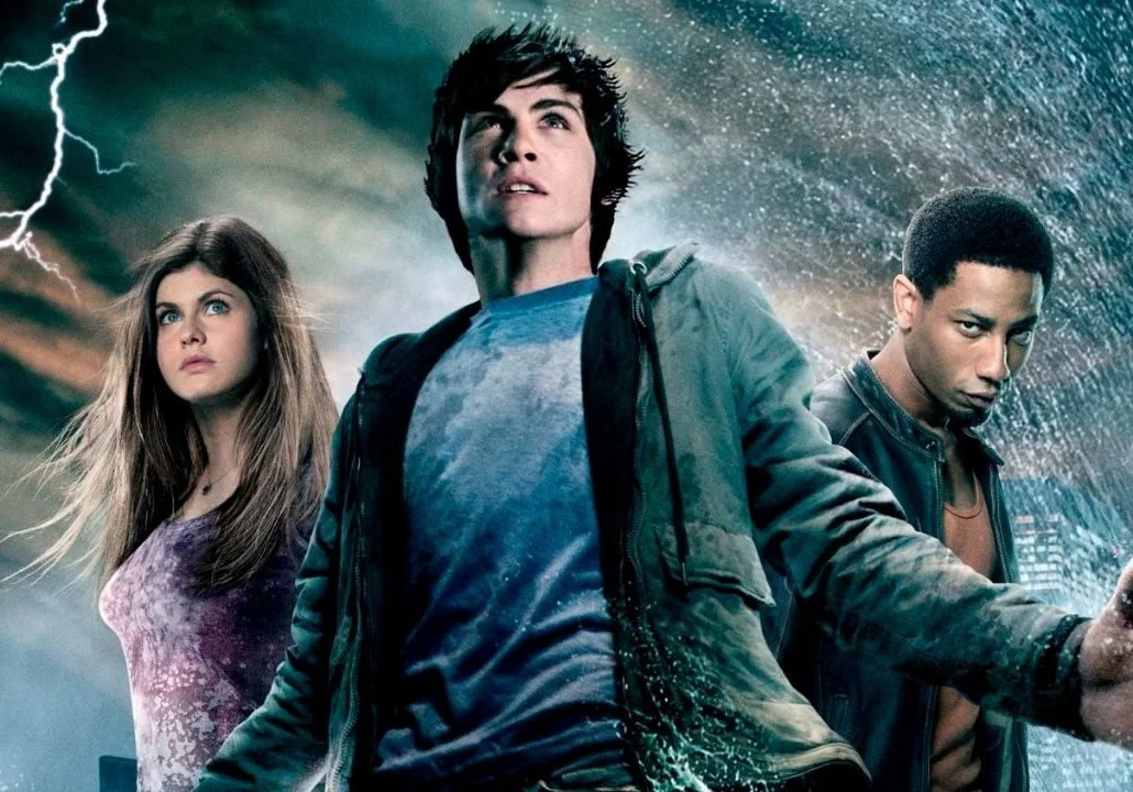 Rick Riordan atualiza fãs sobre busca por elenco e roteiro de ‘Percy Jackson e os Olimpianos’