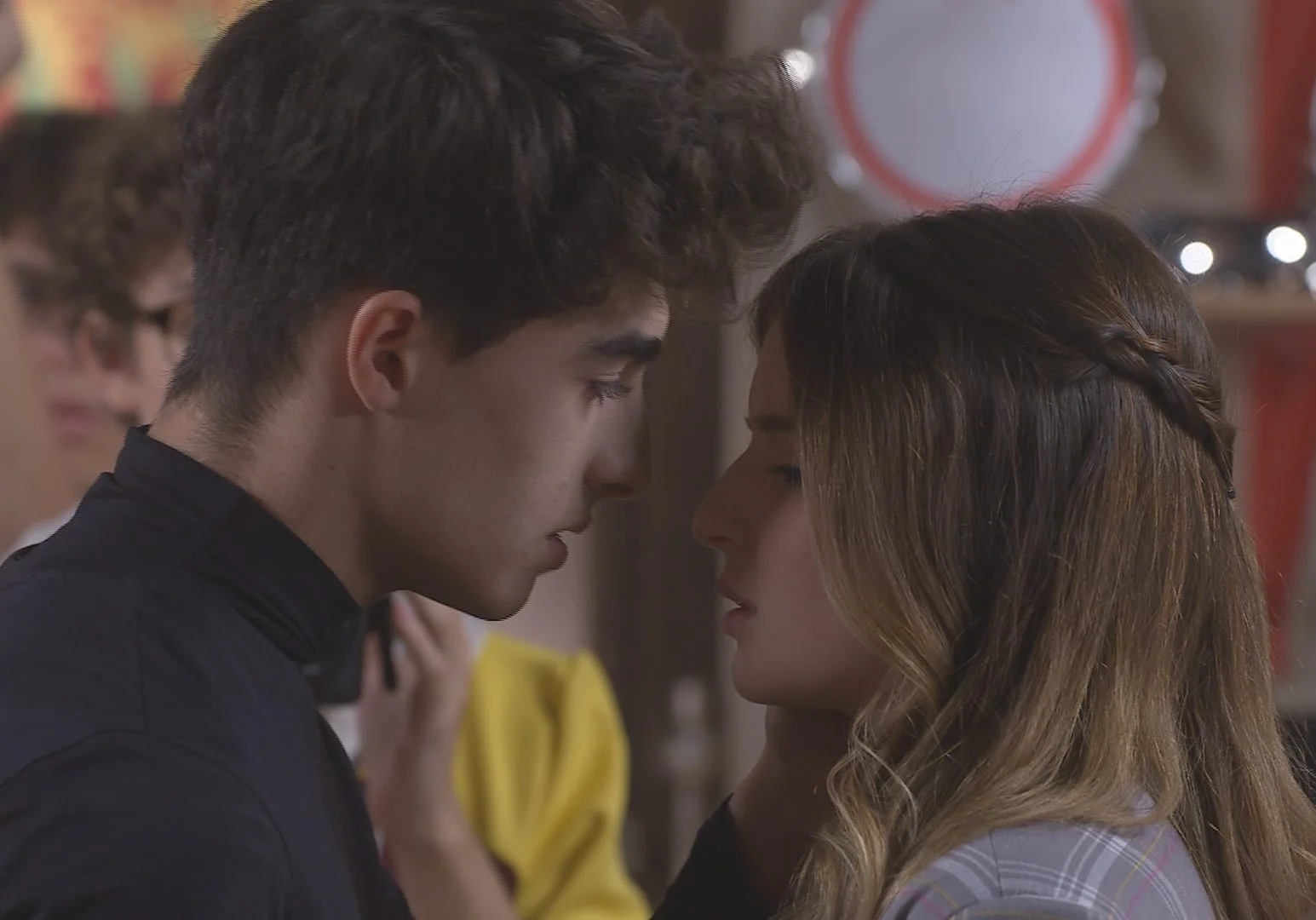 Beijo de Polieric, aproximação de Song e Luigi e mais! O que vai rolar nesta semana em ‘Poliana Moça’