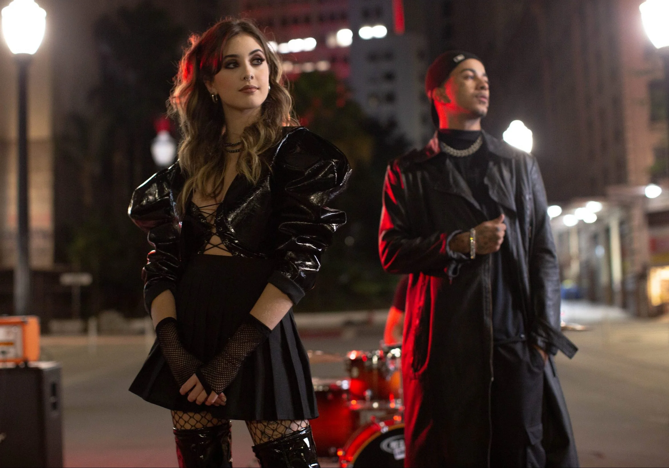 Ananda lança EP ‘Cartas’ e conversa com sua versão futura em novo single