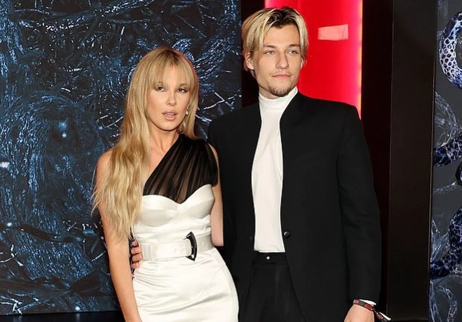 Jake Bongiovi, boy de Millie, apareceu em ‘Stranger Things 4’ e provavelmente você não viu!