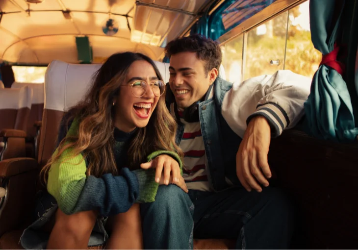 Pedro Calais tenta conquistar Ana Caetano no primeiro trailer de ‘Tá Tudo Certo’