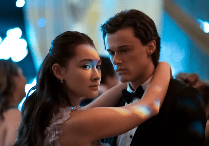 ‘O Verão Que Mudou Minha Vida’: Lola Tung e Chris Briney revelam bastidores de cena quente