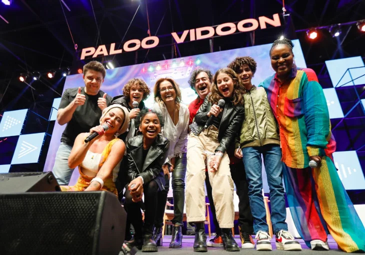 ‘Marcelo, Marmelo, Martelo’, Larissa Manoela e Ananda agitam o segundo dia da VidCon 2023