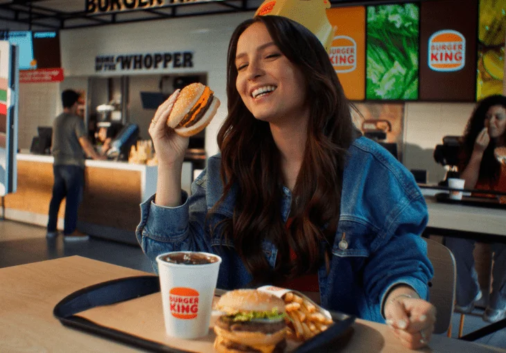 Larissa Manoela é a cara da nova campanha do Burguer King
