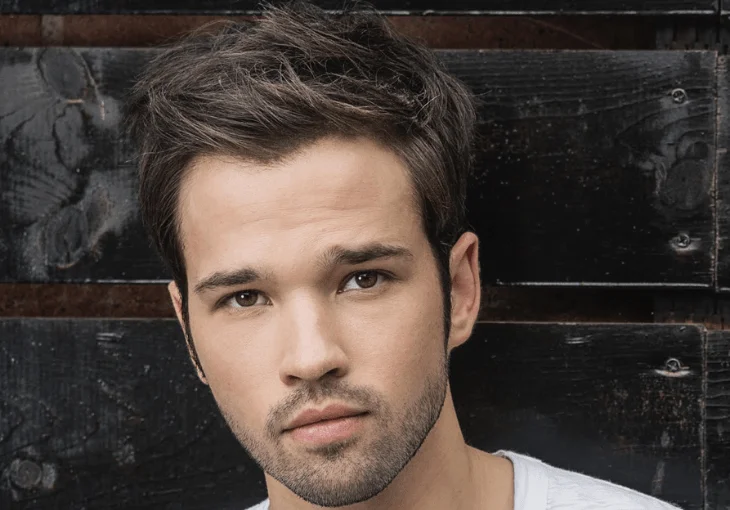Ator de ‘iCarly’, Nathan Kress, lamenta o cancelamento do revival