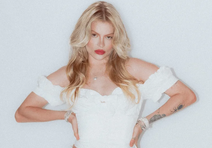 Luísa Sonza fala sobre repercussão do término com Chico Moedas em podcast