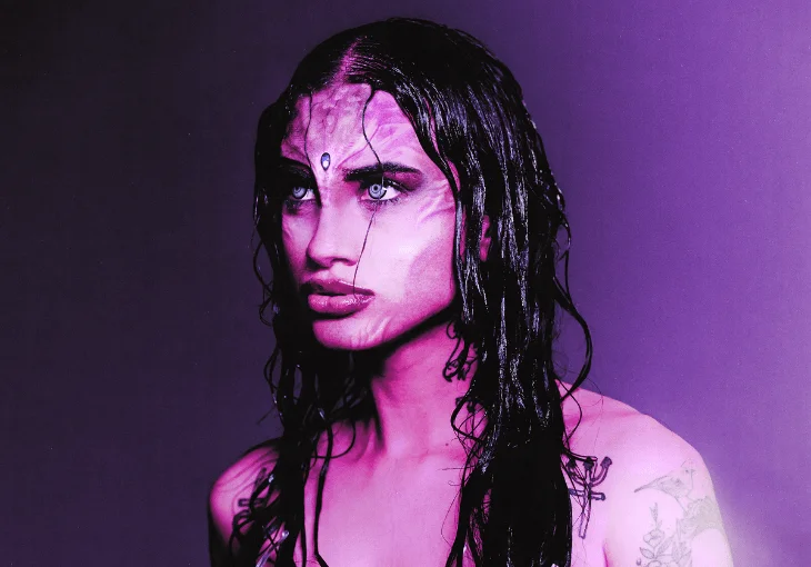 Baseado em sentimentos reais, Day Limns lança ‘VÊNUS≠netuno’