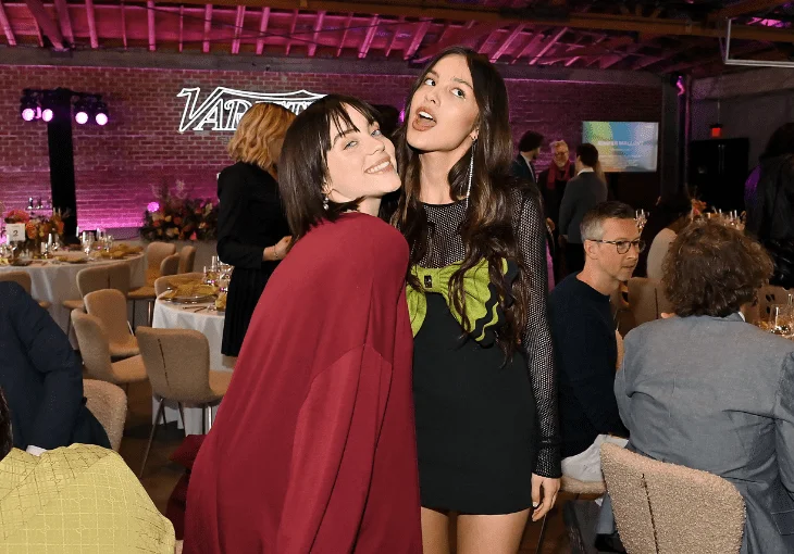 Billie Eilish revela música que fez pensando em Olivia Rodrigo