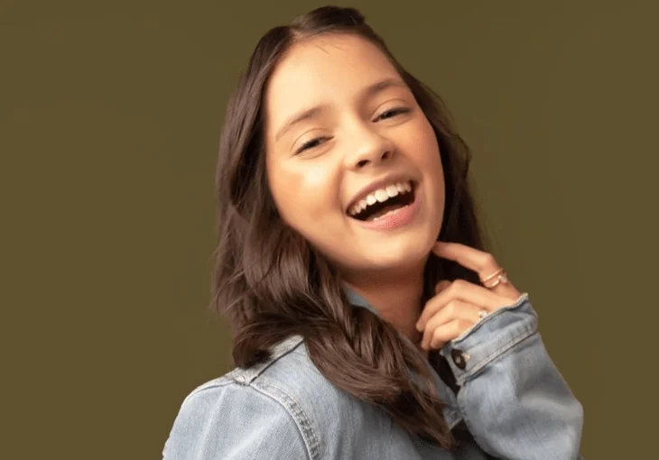 Jolie conta que chorou no último dia de gravação da novela ‘A Infância de Romeu e Julieta’