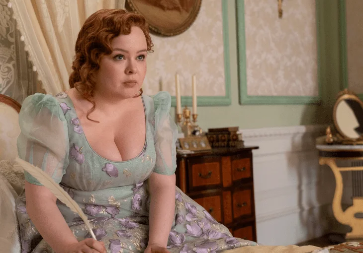 Nicola Coughlan comenta em português cenas de ‘Bridgerton’