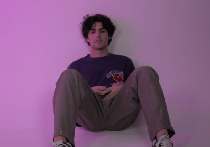 Lucas Pretti conta sobre sua carreira em entrevista exclusiva: ‘Sou um garoto do amor’