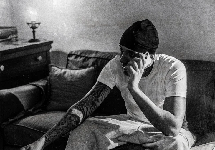 Niink traz um desabafo sincero em ‘AINDA NO MESMO BAIRRO’