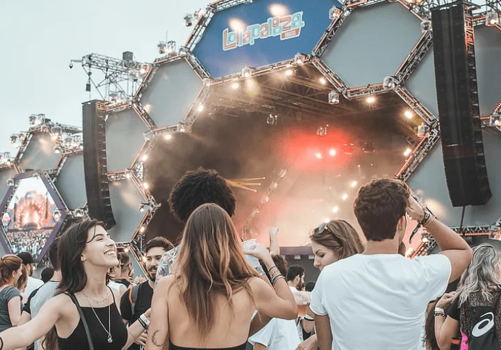 Itens que você não pode deixar de levar para o Lollapalooza 2025