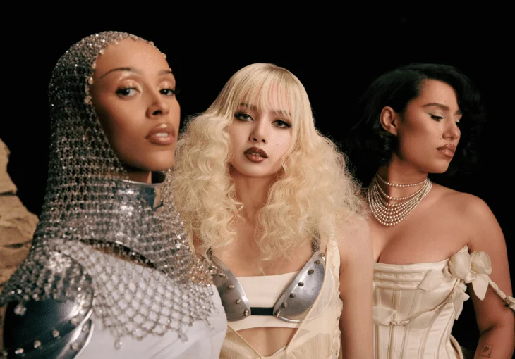 LISA junta Doja Cat e RAYE para nova música ‘BORN AGAIN’