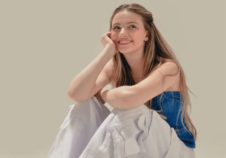 Bia Brumatti: A estrela teen que arrasa em tudo que faz!