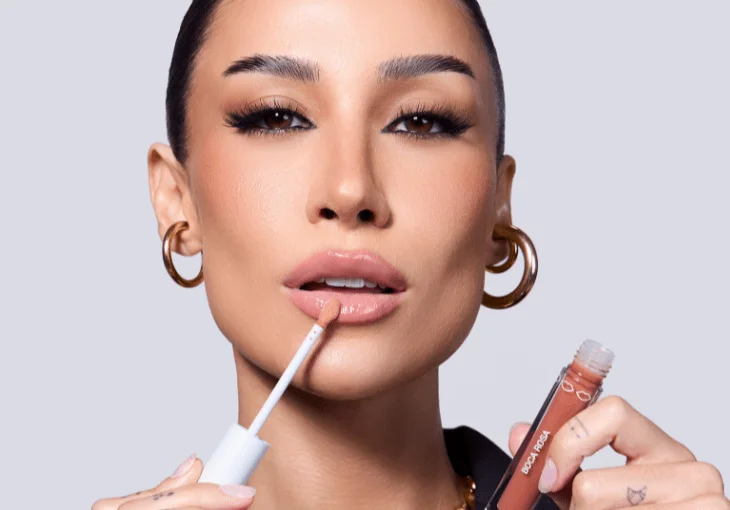 Boca Rosa lança glosses labiais com foco em hidratação e conforto