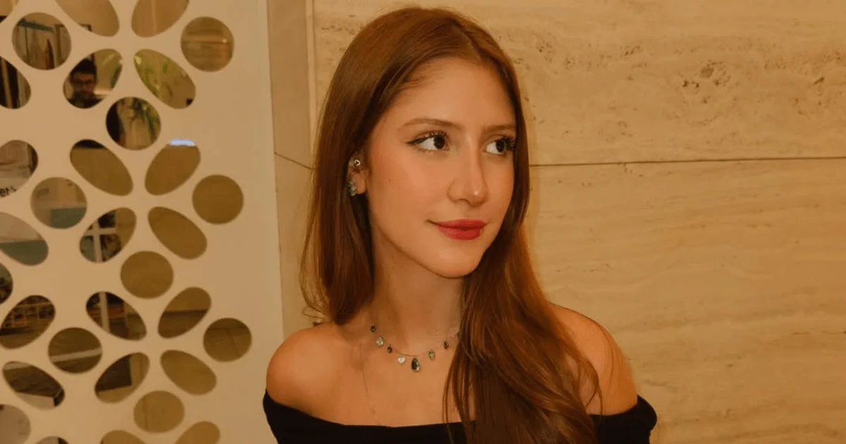 Liz Macedo faz história como a primeira Gen Z a palestrar no Hotmart FIRE 2025