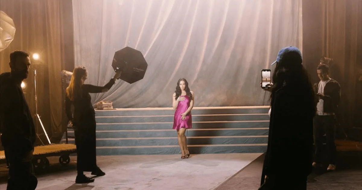 Demi Lovato retorna ao pop com novo álbum ‘It’s Not That Deep’