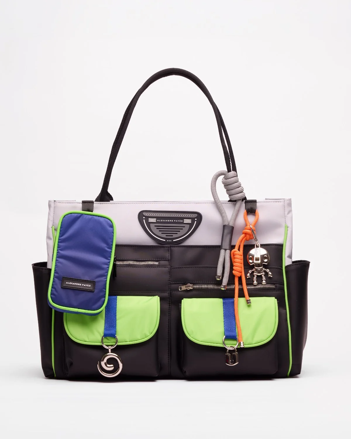 Maxi Tote Bag cinza de nylon da Alexandre Pav&atilde;o com al&ccedil;as de corda