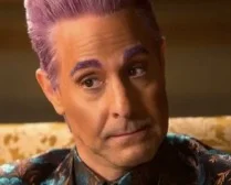 Caesar Flickerman nos primeiros filmes de Jogos Vorazes