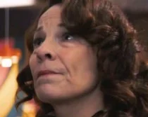 Lili Taylor como Mags em Amanhecer na Colheita
