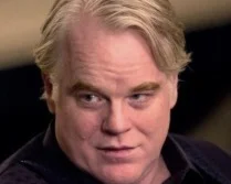 Plutarch Heavensbee nos primeiros filmes de Jogos Vorazes