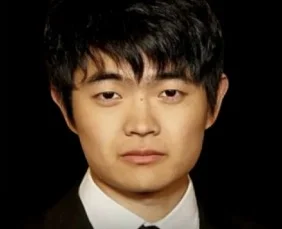 Ben Wang, que vive Wyatt Callow em Jogos Vorazes: Amanhecer na Colheita
