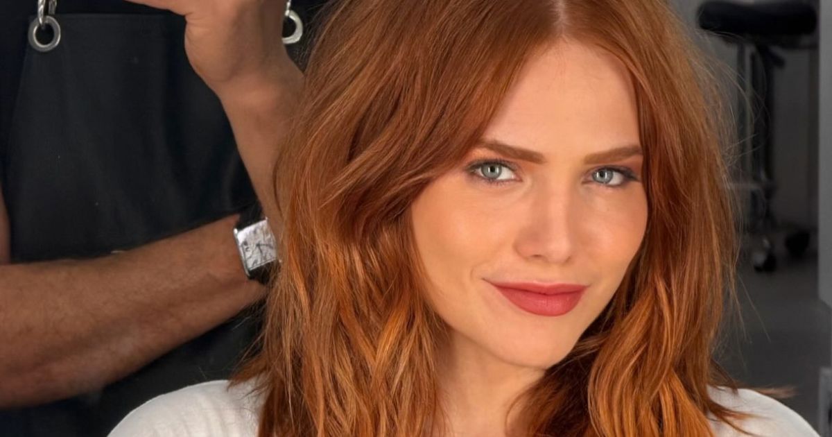Letícia Colin fica ruiva para nova fase em “Quem Ama Cuida”